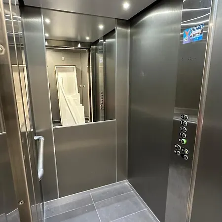 Sur Le Port, 150m2 - Parking Gratuit, Climatisation, Terrasses - Standing Апартаменты