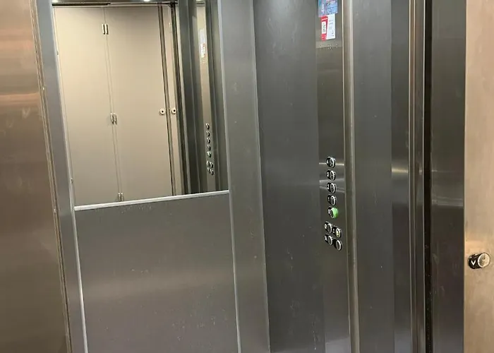 Superbe 3 150m2 - Parking Gratuit, Climatisation, Terrasses - Standing