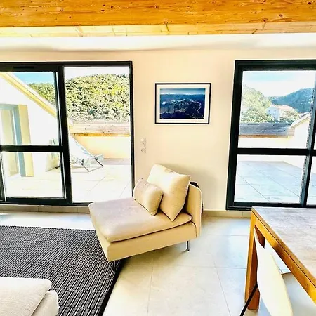 Au Pied Du Port, 150m2 - Parking Gratuit, Climatisation, Terrasses - Standing *