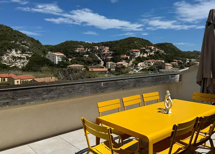 Sur Le Port, 150m2 - Parking Gratuit, Climatisation, Terrasses - Standing アパート