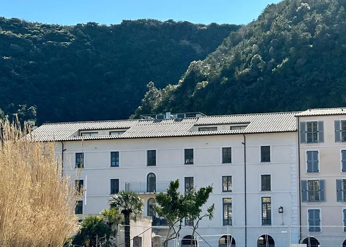 Sur Le Port, 150m2 - Parking Gratuit, Climatisation, Terrasses - Standing アパート *